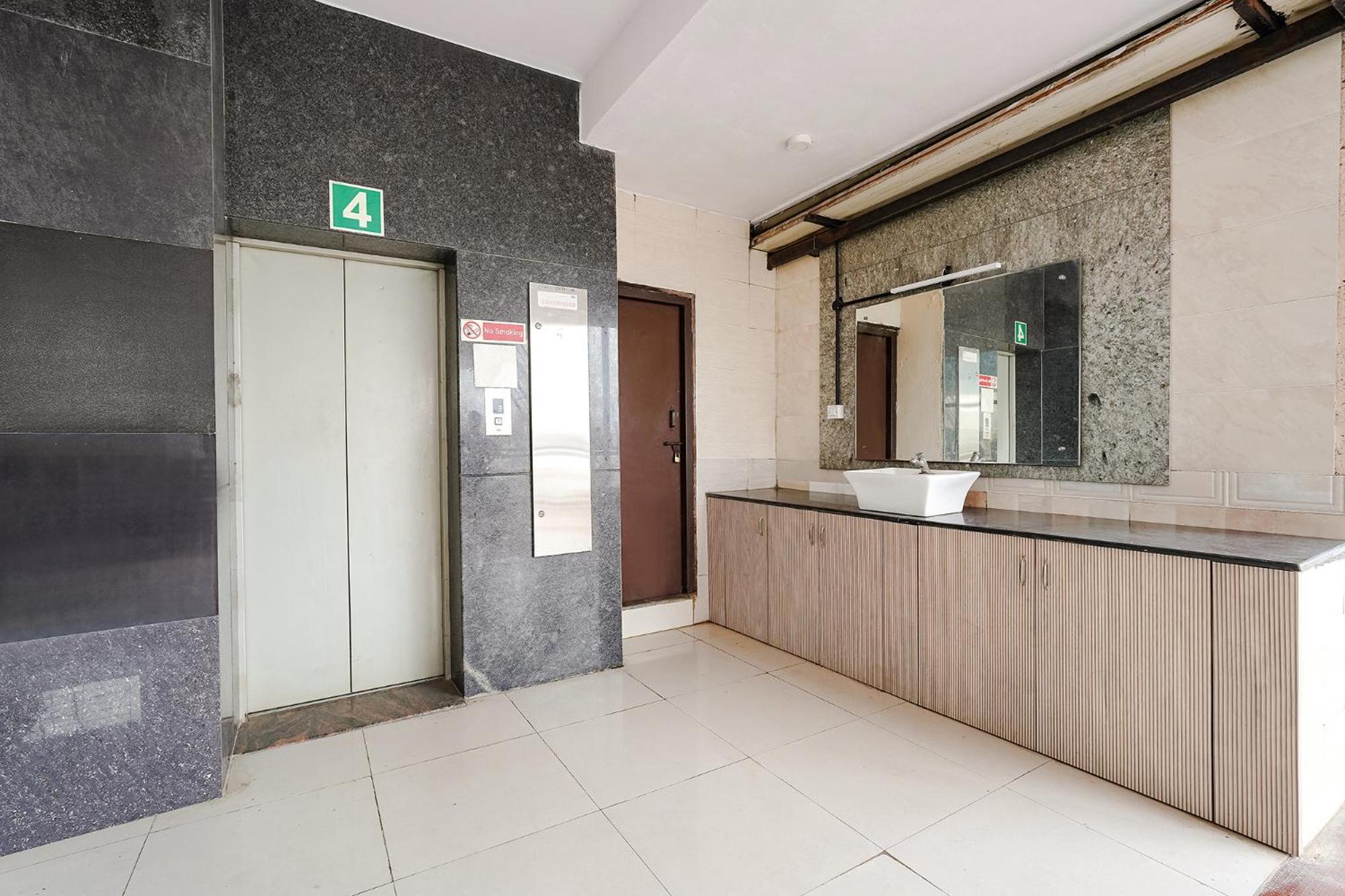 Fabhotel Leela Park Bangalore Exterior photo
